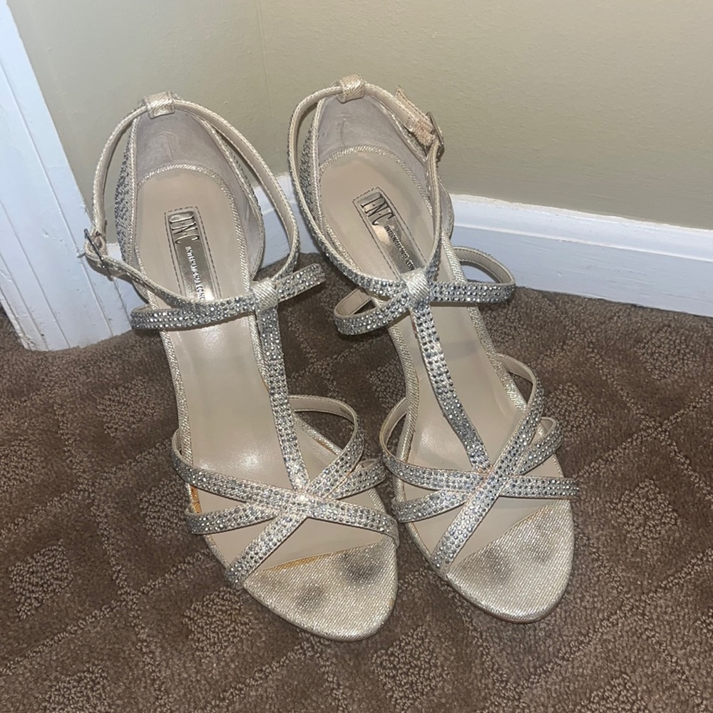 Sparkly INC size 9 womens shoes